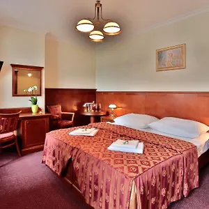 arkada.praguehotelsweb.com/
