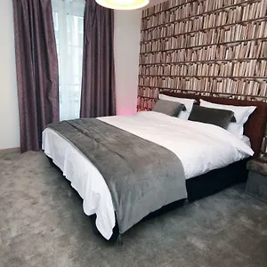 Cozy Geneva