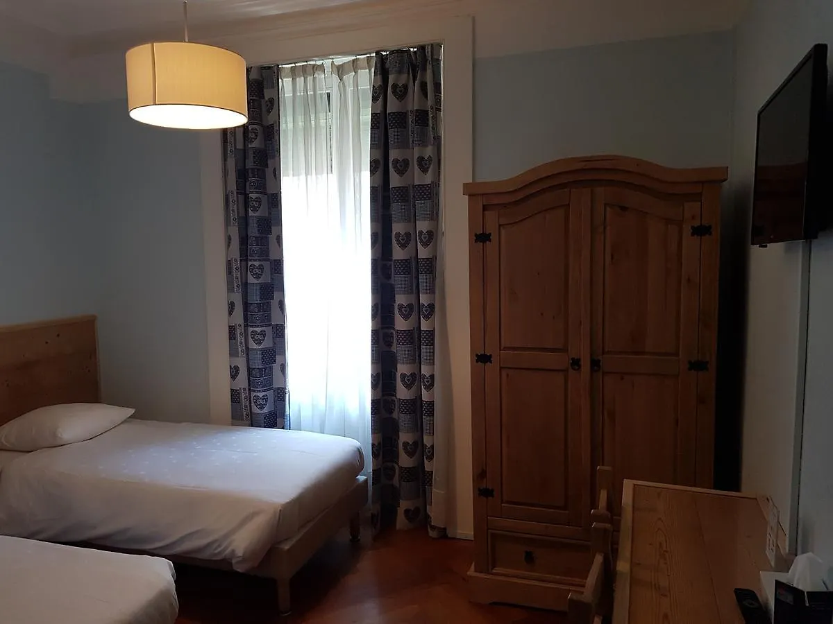 Hotel De Geneve
