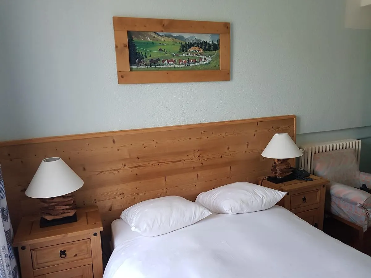 Hotel De Geneve 2*, Geneva Switzerland