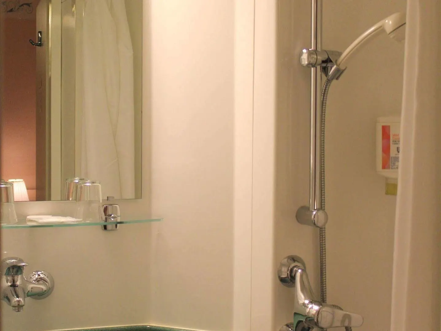 **  Hotel De Geneve Switzerland